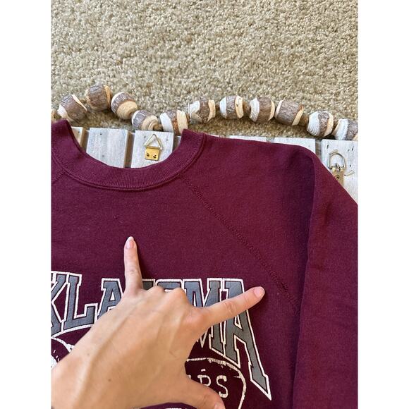Vintage Oklahoma University UO Sooners Wagon Maroon Red Sweatshirt - Picture 3 of 7
